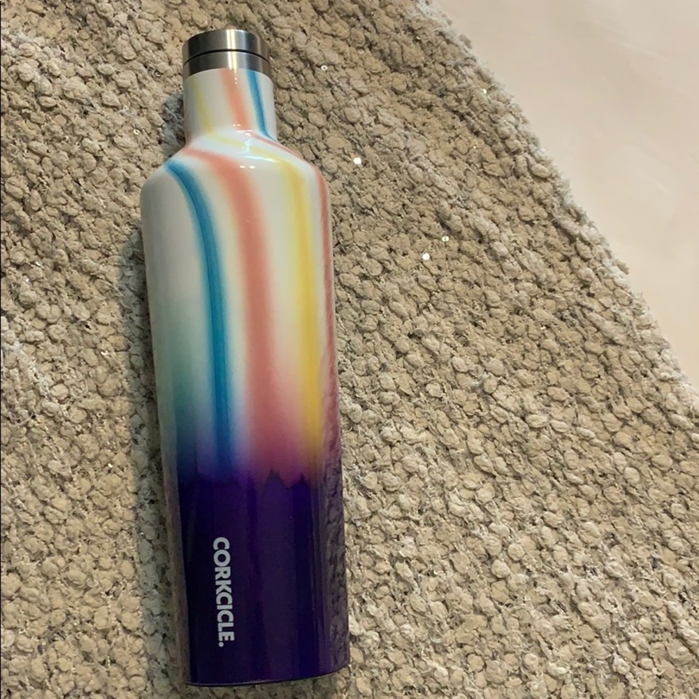 BRAND NEW!! Multicolored Corkcicle Canteen Aurora